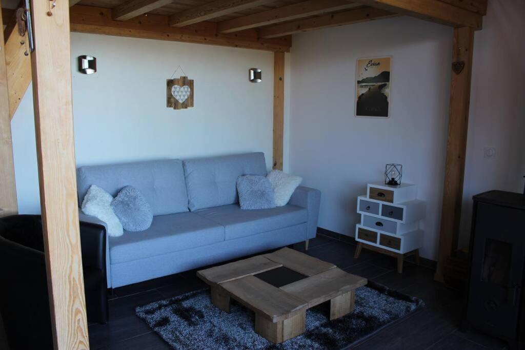 Appartement Vue Sur Le Golf Et Le Lac Leman Publier Luaran gambar