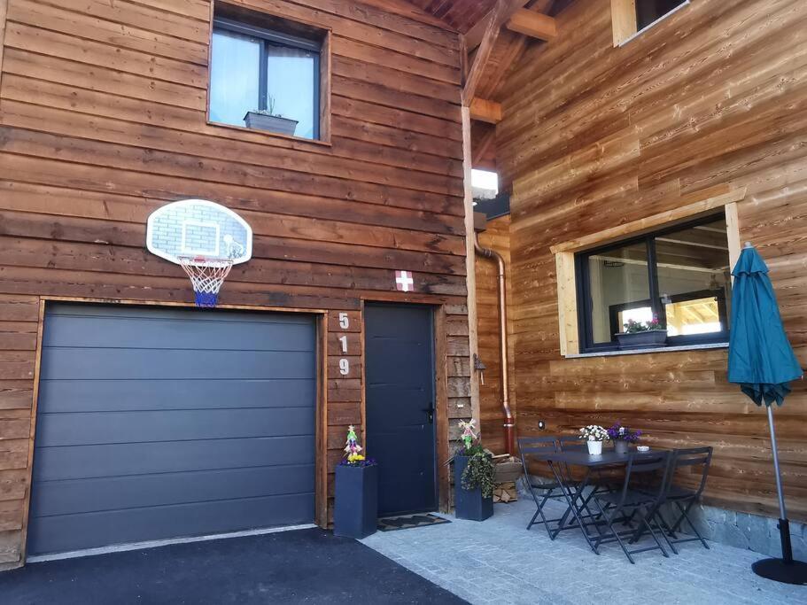 Appartement Vue Sur Le Golf Et Le Lac Leman Publier Luaran gambar