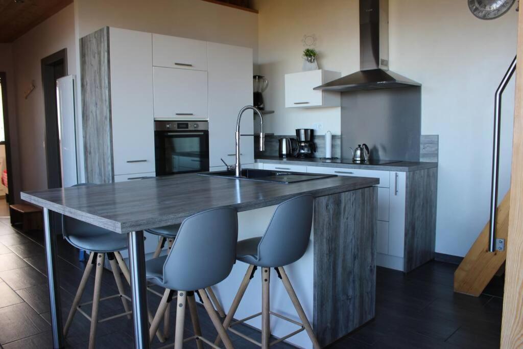 Appartement Vue Sur Le Golf Et Le Lac Leman Publier Luaran gambar