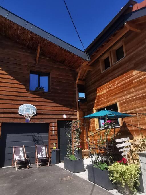 Appartement Vue Sur Le Golf Et Le Lac Leman Publier Luaran gambar